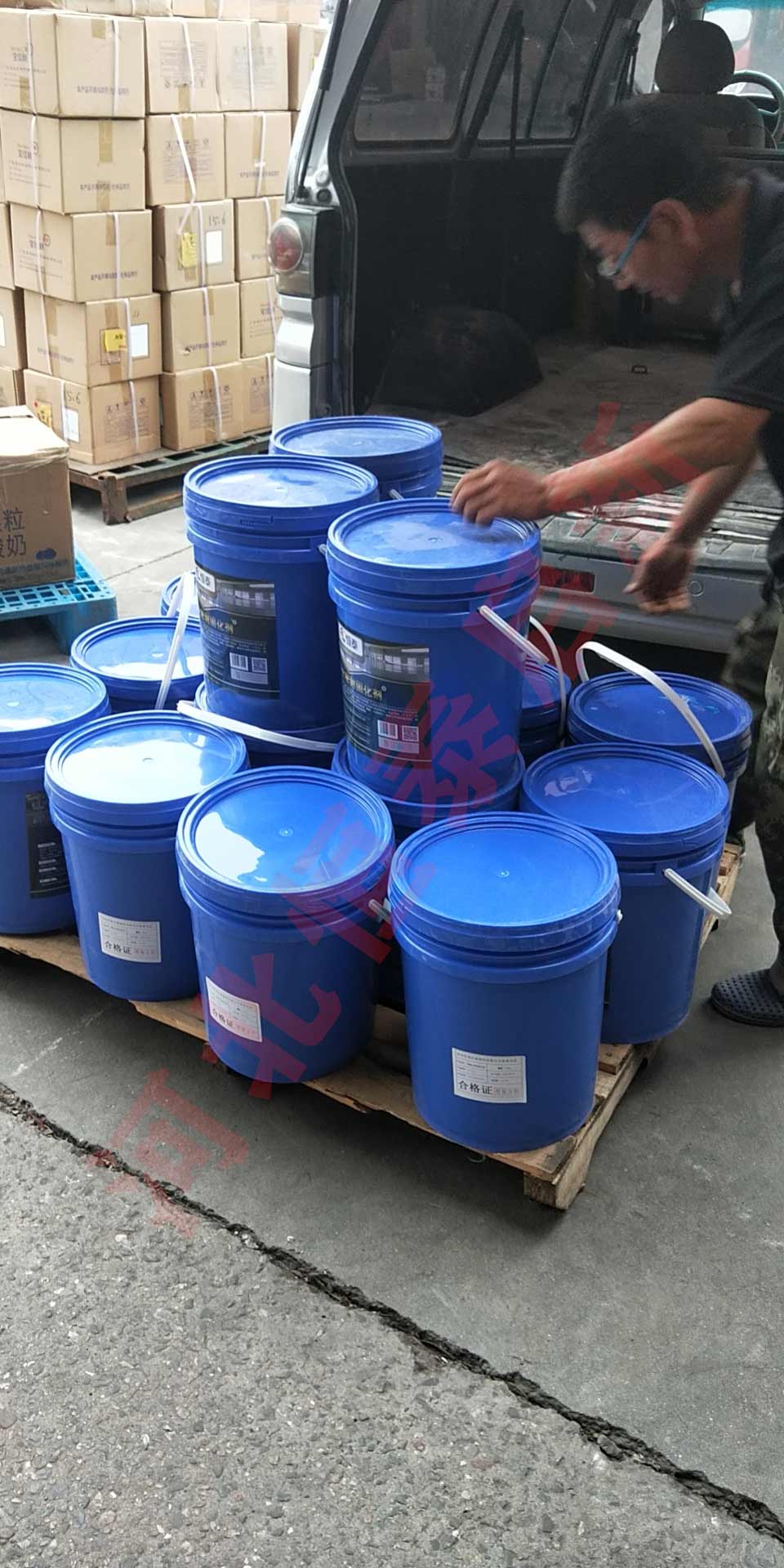 鈉基水泥固化劑送到，客戶簽收！