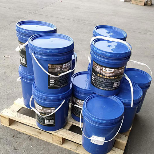 開(kāi)工之后客戶的混凝土固化劑迅速發(fā)貨 開(kāi)工之后客戶的混凝土固化劑迅速發(fā)貨