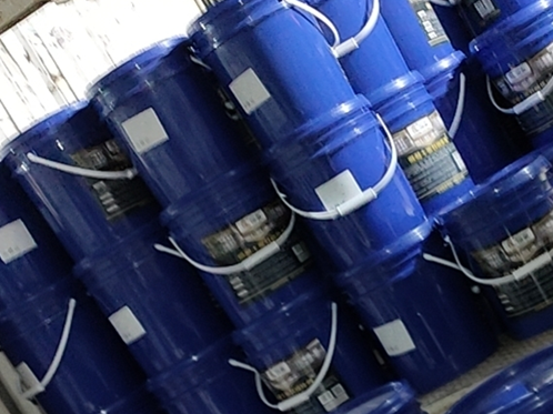 瓷磚起灰起砂可以用水泥固化劑作用嗎？